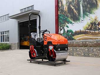 壓路機生產(chǎn)廠家解析市場不穩(wěn)定的原因是什么呢？