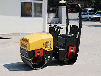 小型壓路機(jī)哪家好？速來(lái)圍觀