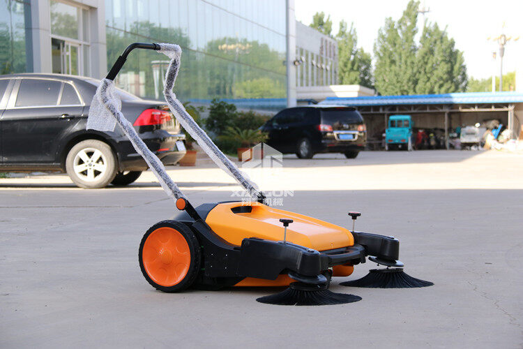 過(guò)來(lái)人：手推式掃地機(jī)這么做，比電動(dòng)掃地車都值！