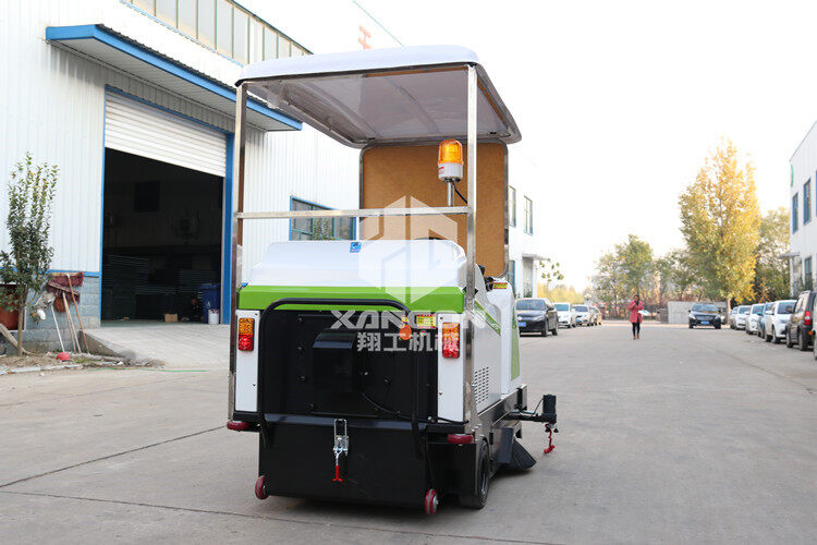 電動(dòng)掃地車生產(chǎn)廠家告訴你掃地機(jī)購買的必要性！