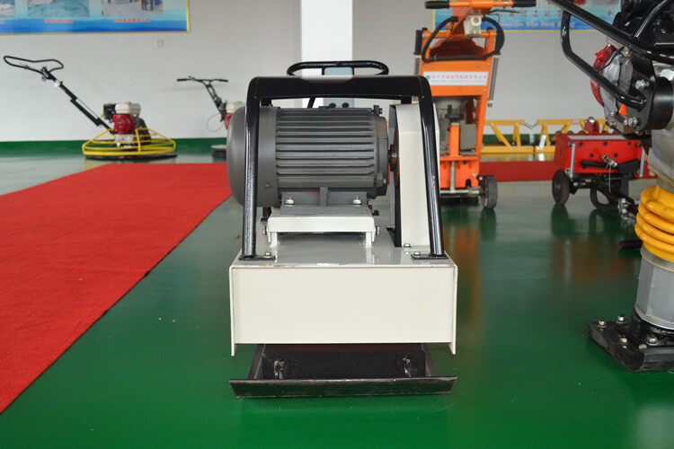 平板夯對于泥土壓實(shí)作用很大，沒人反駁吧？