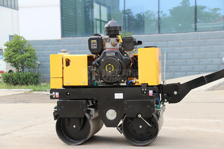 多雨時節(jié)，手扶壓路機漆面的維護保養(yǎng)可得做到位