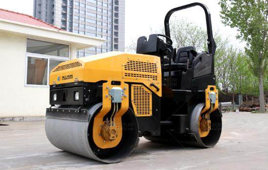 購買小型壓路機(jī)，用戶會擔(dān)心哪些問題，總結(jié)！