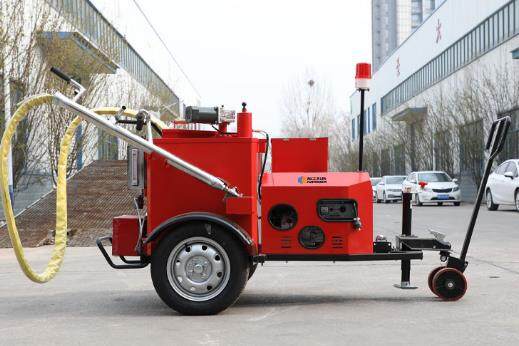 瀝青灌縫機(jī)不光看質(zhì)量，還要看品牌